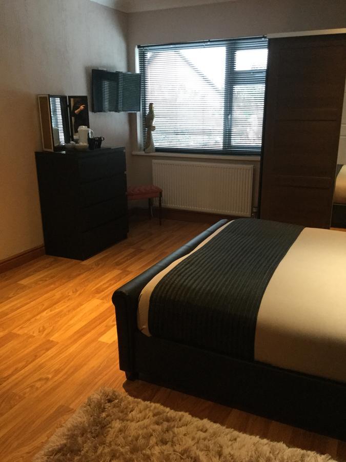 Lakeland Guest House Pembroke Dock Ngoại thất bức ảnh