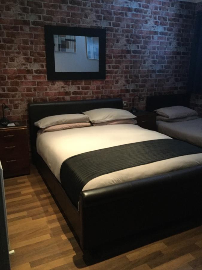 Lakeland Guest House Pembroke Dock Ngoại thất bức ảnh