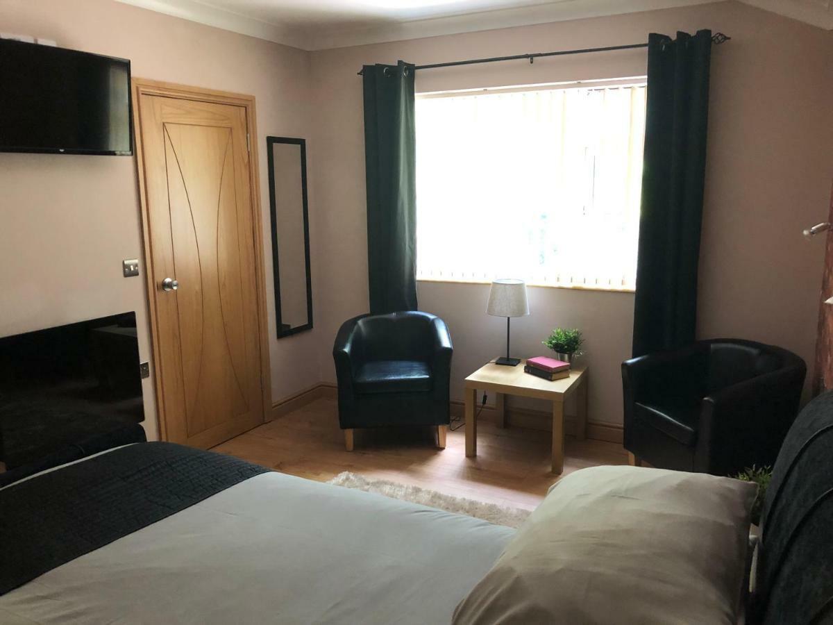 Lakeland Guest House Pembroke Dock Ngoại thất bức ảnh